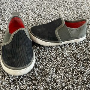 Size 6 toddler boy shoes